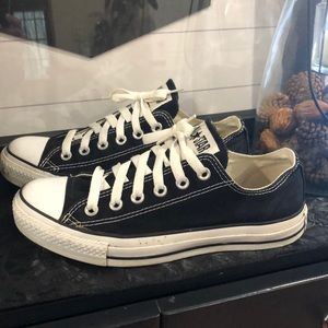 Converse size 8 black
